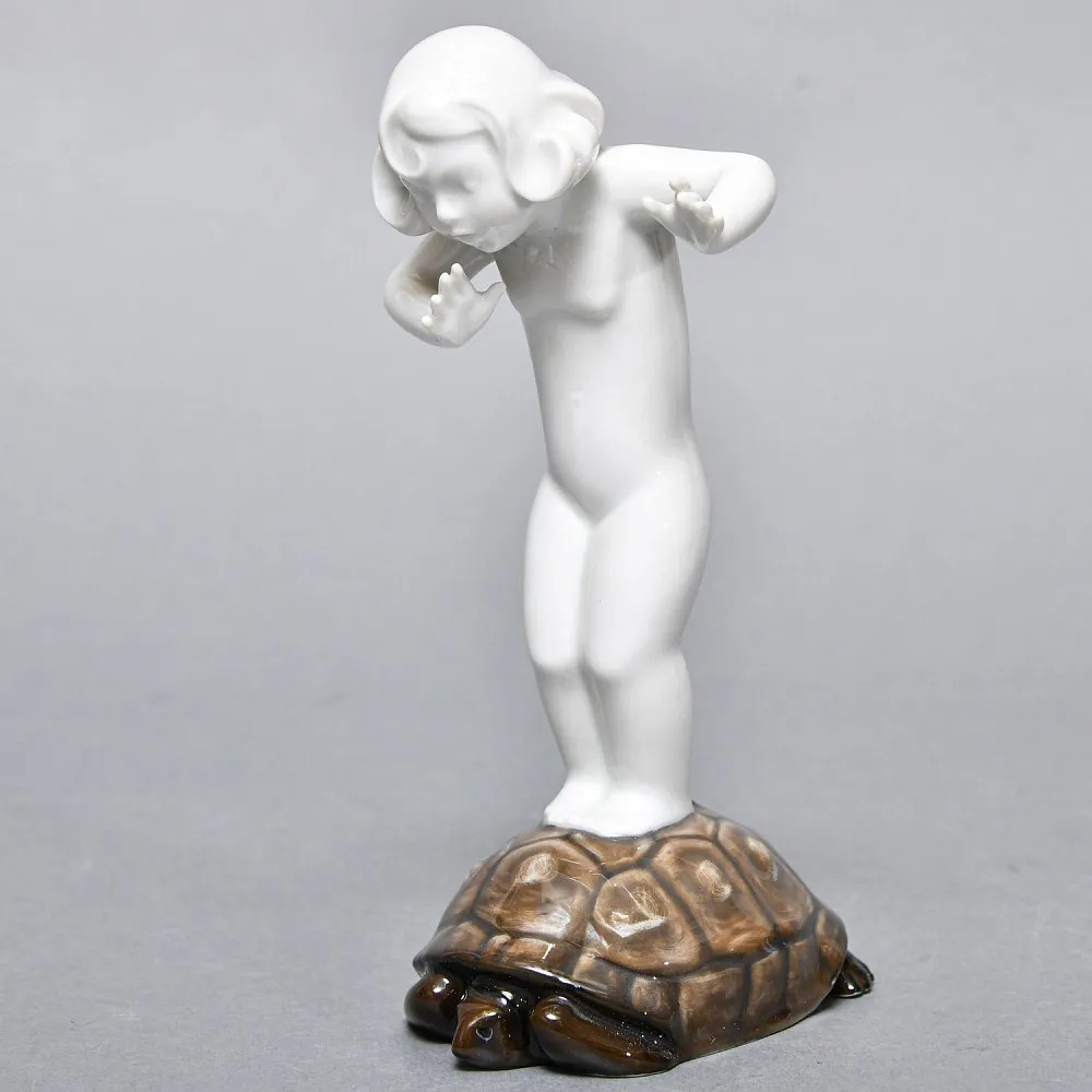 Антикварная Фарфоровая статуэтка «Девочка на черепахе», ROSENTHAL Германия, середина ХХ века.