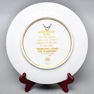 Коллекционная Фарфоровая тарелка - блюдо «Дети с тыквой», Rosenthal Германия - 1977 год.