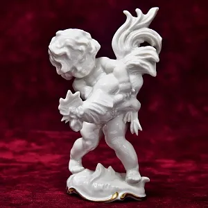 Авторская Фарфоровая Статуэтка «Путти с петухом», Hutschenreuther, Германия - 1955 год.