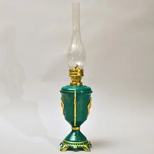 Антикварная Керосиновая Лампа «Изумрудное Золото», Металл / Стекло, начало ХХ века.