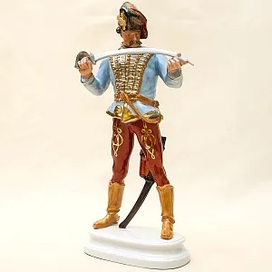 Большая Коллекционная Фарфоровая Cтатуэтка «ГУСАР» HEREND Венгрия 1949-1960 годы.