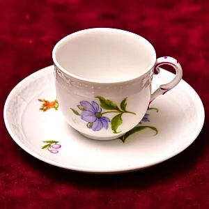 Коллекционная Кофейная пара «Синий цветок», фарфор Nymphenburg, Германия.