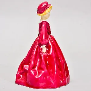 Коллекционная Фарфоровая статуэтка «Бабушкино платье», Royal Worcester Англия.