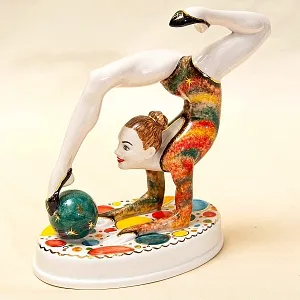 «Гимнастка с мячом» - Авторская Коллекционная Фарфоровая Статуэтка, Россия.