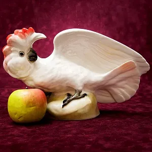 Большая Статуэтка Птица - Попугай - Какаду Малуккский, фарфор ИФЗ, Россия.