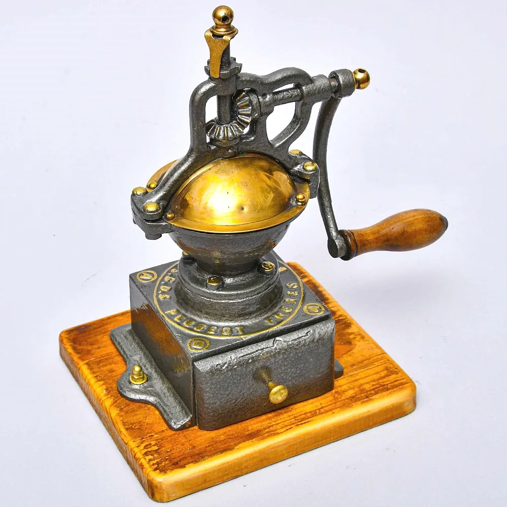 Антикварная Ручная Механическая Кофемолка - Мельница PEUGEOT, Франция начало ХХ века.