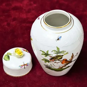 Коллекционая Фарфоровая Ваза с крышкой - Вазон ROTHSHILD BIRDS, Herend Венгрия, вторая половина ХХ века.
