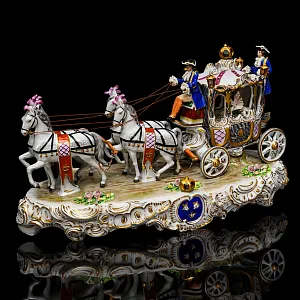 Редкость! Большая Фарфоровая статуэтка «КАРЕТА», SITZENDORF Германия, середина ХХ века.