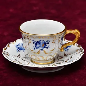 Коллекционная Фарфоровая Кофейная пара «Голубые Розы», Италия - вторая половина ХХ века.