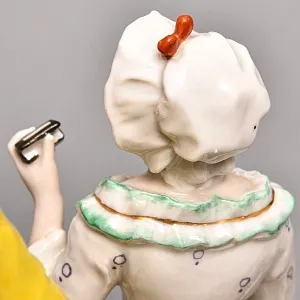 Антикварная Фарфоровая статуэтка «Галантная сцена у клавесина», Ernst Bohne Sohne Германия, 1901 - 1920 годы. 