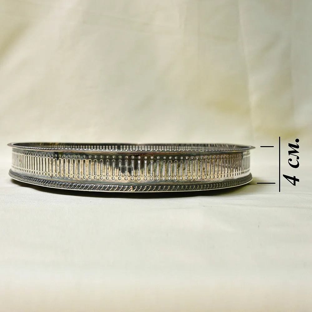 Винтажный Овальный Поднос с бортиком, Мелталл Silverplate, SHEFFIELD Англия.