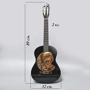 Авторское Настенное Панно «Гитара и Владимир Высоцкий», медь, СССР 80-е годы ХХ века.