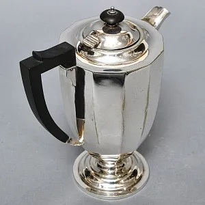 Винтажный Металлический Кофейник - Чайник на 1,5 л. Silverplate, SHEFFIELD Англия.