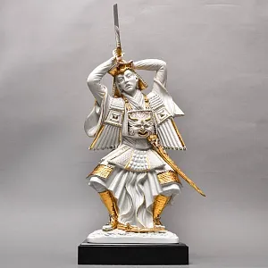 Большая Авторская Фарфоровая статуэтка «Самурай - Путь Воина», Ahura Италия, 80-е годы ХХ века.