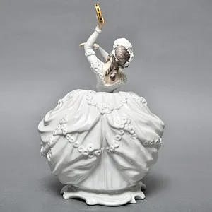 Антикварная Фарфоровая статуэтка «Девушка с бубном», Rosenthal Германия, 1912 - 1914 годы. 