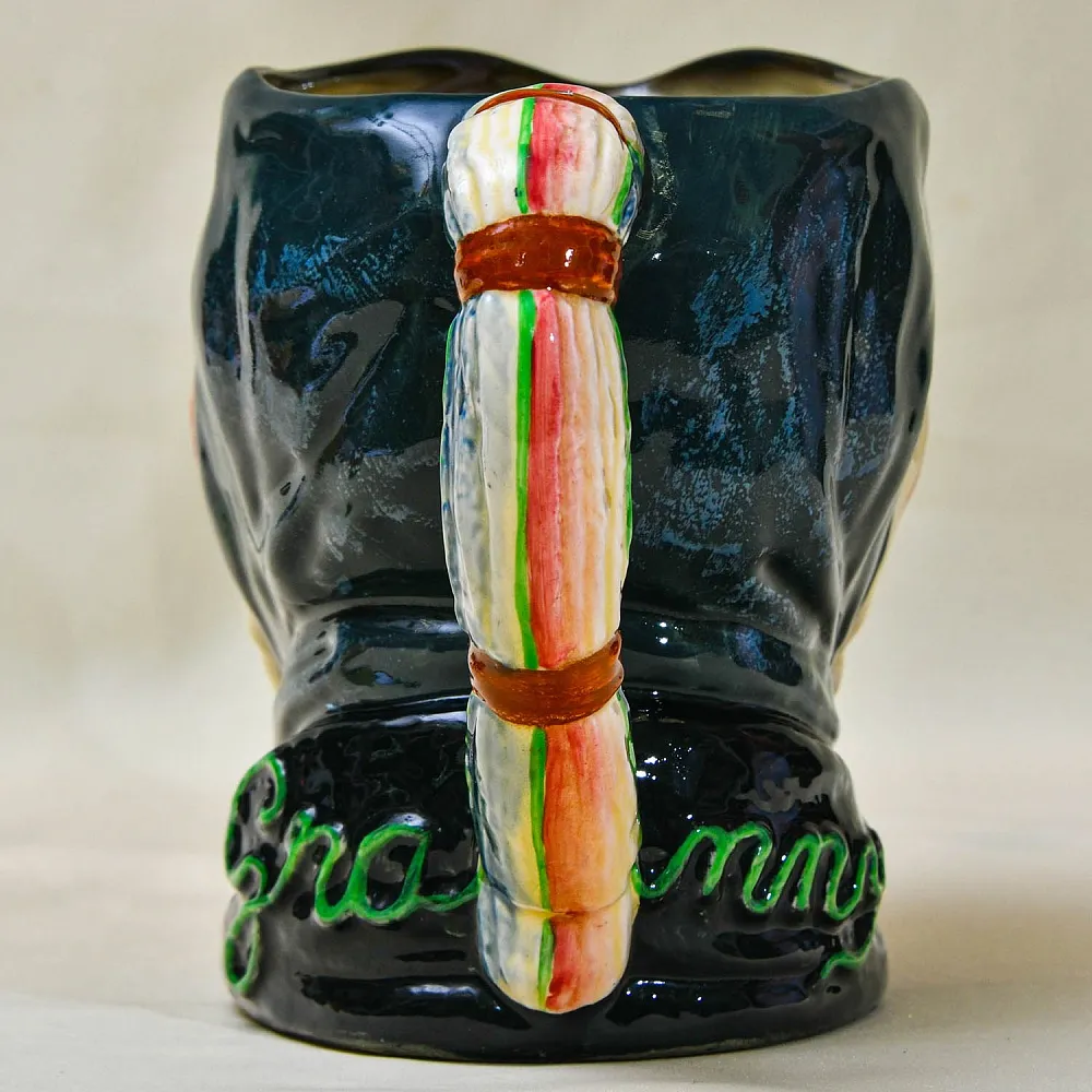 Авторский Фарфоровый Кувшин «Бабушка», Royal Doulton Англия, 1941 - 1955 годы.