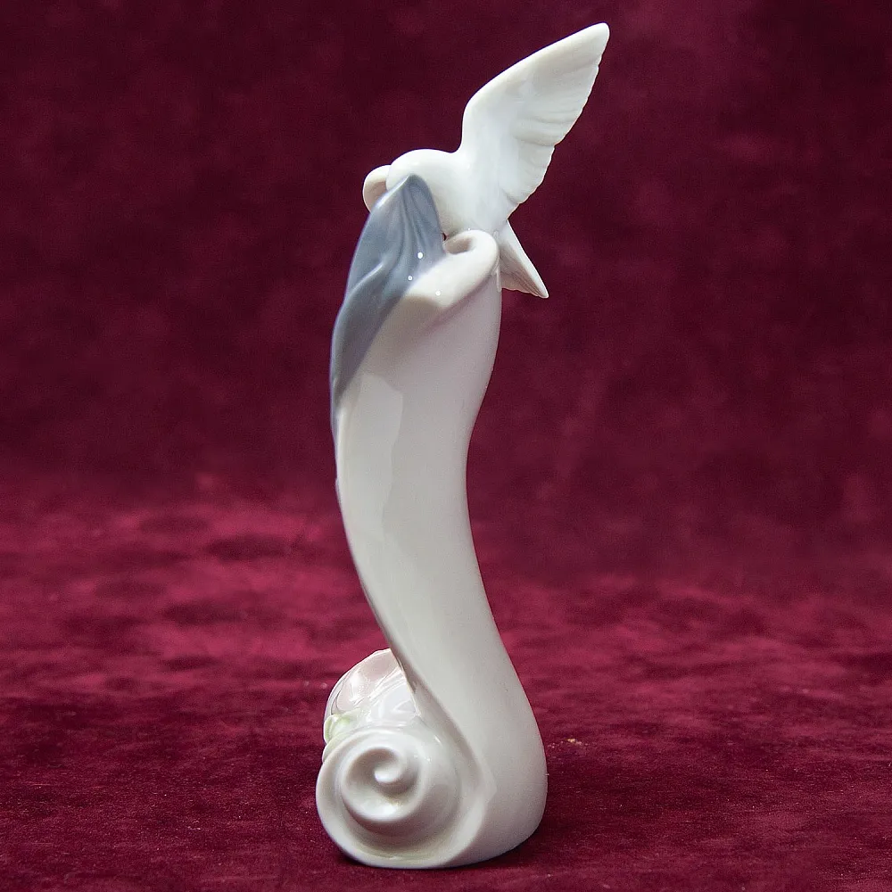 Фарфоровая Настольная плакетка LLADRO Society, Испания, 1985 - 2001 годы. 