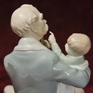 Редкость! Коллекционная Фарфоровая статуэтка «Дедушка с внуком», Lladro Испания 1965 - 1970 годы.