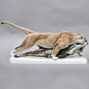 Большая! Авторская Фарфоровая статуэтка «ПУМА С ДОБЫЧЕЙ», ROSENTHAL Германия - 1938 год. 