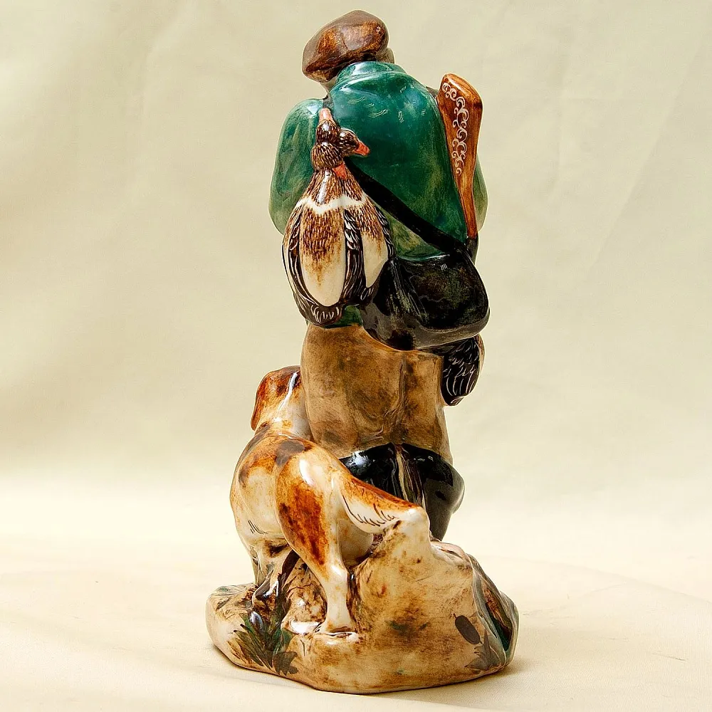 Авторская Коллекционная Фарфоровая Статуэтка «Охотник - Утиная охота», Россия.
