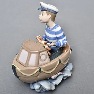 Коллекционная Фарфоровая статуэтка «Маленький капитан», Lladro Испания, 1993 - 1996 годы.