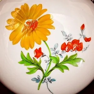 Коллекционная Фарфоровая Шкатулка - Бонбоньерка «КАЛЕНДУЛА», MEISSEN Германия.