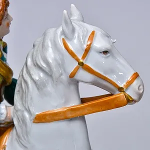 Коллекционная Фарфоровая статуэтка «Охотник на лошади», Scheibe-Alsbach Германия, середина ХХ века.