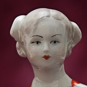 Коллекционная Фарфоровая статуэтка «Девочка Пионерка со скрипкой», «Красный фарфорист» Чудово, СССР -1958 год. 