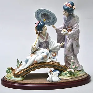 Большая Коллекционная Фарфоровая статуэтка «ВЕСНА В ЯПОНИИ», Lladro Испания -1984 год.