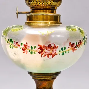 Антикварная  Керосиновая Лампа «Цветочная Гирлянда», Kosmos - Brenner, Франция начало ХХ века.