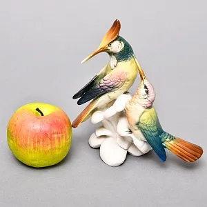 Коллекционная Фарфоровая статуэтка «Птицы. Пара колибри», Karl Ens Германия, первая половина ХХ века.