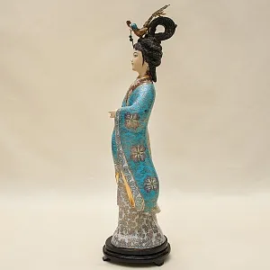 «Девушка в Кимоно» - Статуэтка в технике «Клуазоне» Китай 50 -е годы ХХ века Н - 37 см.