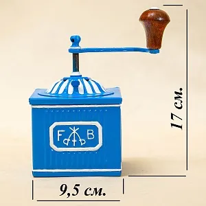 Коллекционная Винтажная ручная механическая кофемолка «Tre Spade» Бельгия.