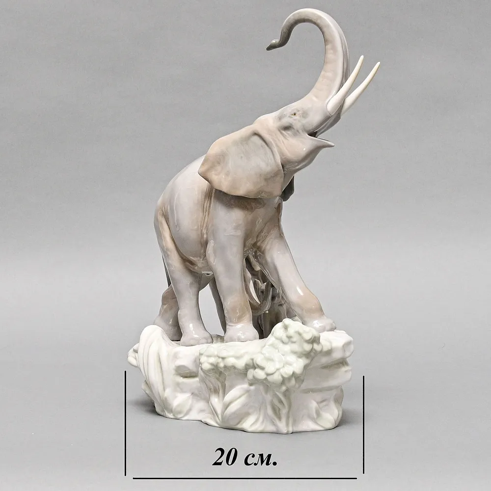 Редкая Коллекционная Фарфоровая Статуэтка «Слоны - Семья», Lladro, Испания -1977 год.