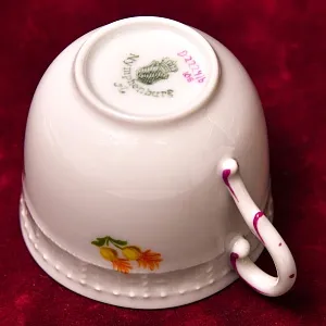 Коллекционная Кофейная пара «Синий цветок», фарфор Nymphenburg, Германия.