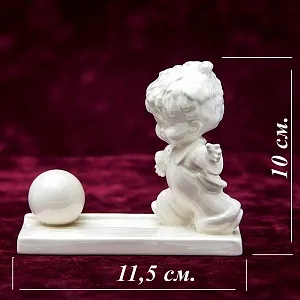Коллекционная Статуэтка «Маленький Футболист» Фарфор, Goebel, Германия, 80 -е годы ХХ века.