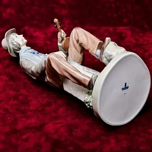 Редкость!!! Коллекционная Фарфоровая Статуэтка «Бродячий музыкант. Скрипач», Lladro Испания - 1974 год.