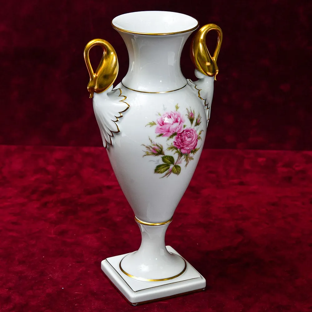 Коллекционная Ваза «Мускусная Роза», KAISER Porzellan, Германия, 1967 - 1970 годы.