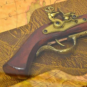 Настенное Коллекционное Панно - Картина - Макет «Старинный Пистоль», Испания...