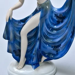 Коллекционная Фарфоровая Статуэтка «Танцовщица в синем», GEROLD Porzellan Германия - 1979 год.