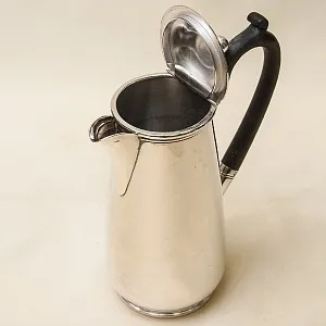 Классический Металлический Кофейник - Кувшин на 0,8 литра. Silverplate, SHEFFIELD Англия 50-е годы ХХ века.