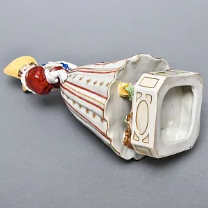 Коллекционная статуэтка «Модница в шляпке», Фарфор, SITZENDORF Германия, первая половина ХХ века.