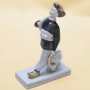 Коллекционная Фарфоровая статуэтка «Юный электрик», ДФЗ Вербилки СССР, середина ХХ века. 