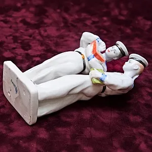 Знаковая Советская Фарфоровая Статуэтка «Нахимовцы» ЛФЗ СССР -1950-60 годы.