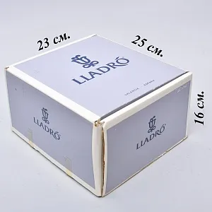 Авторская Фарфоровая статуэтка «Девочка с плюшевым мишкой», Lladro Испания - 1993 год.