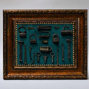 Настенное Коллекционное Панно - Картина «Старинные Замки и Засовы», Россия конец XIX - начало ХХ века.