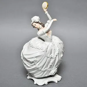 Антикварная Фарфоровая статуэтка «Девушка с бубном», Rosenthal Германия, 1912 - 1914 годы. 
