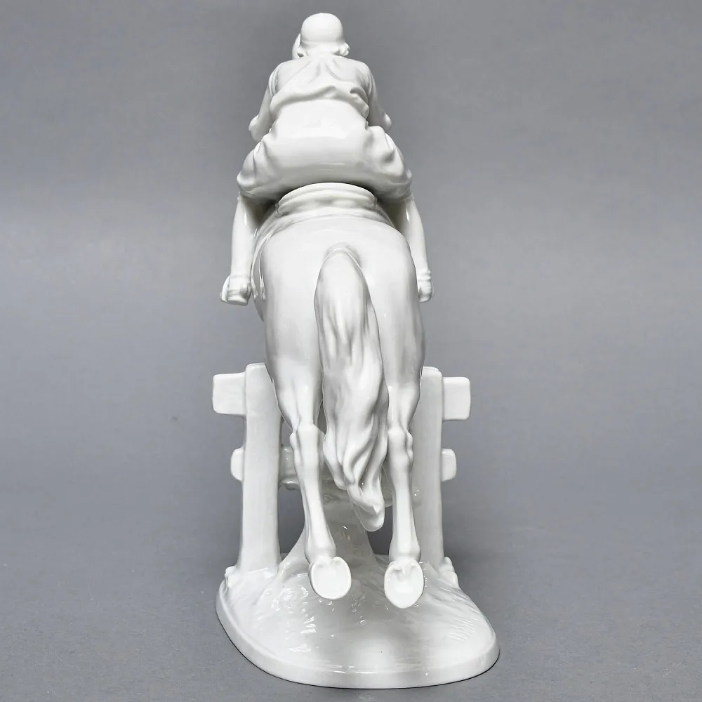 Коллекционная Фарфоровая статуэтка «Наездница. Женский Конкур», ROSENTHAL Германия, 1938 - 1948 годы.