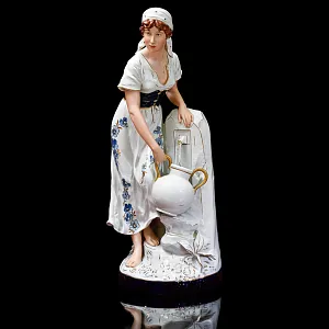Большая Фарфоровая Статуэтка «Девушка Водоноска» ROYAL DUX BOHEMIA, Чехословакия -1957 год.