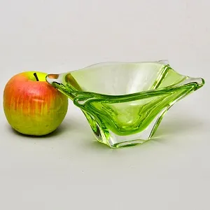 Хрустальная Вазочка - Орешница - Мелочевница «Изумрудная зелень», VAL SAINT LAMBERT Бельгия.